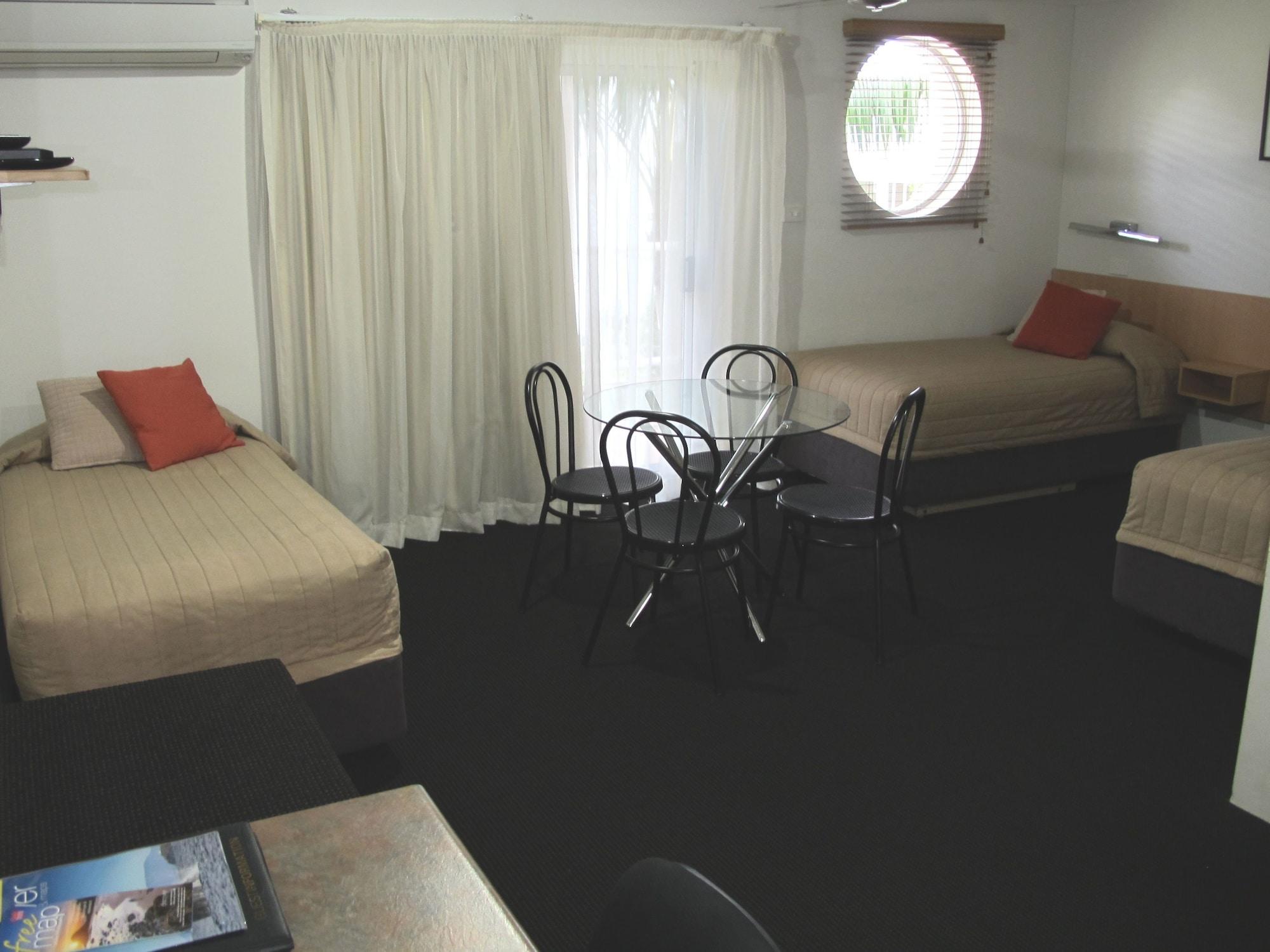 Aston Hill Motor Lodge Port Macquarie Extérieur photo