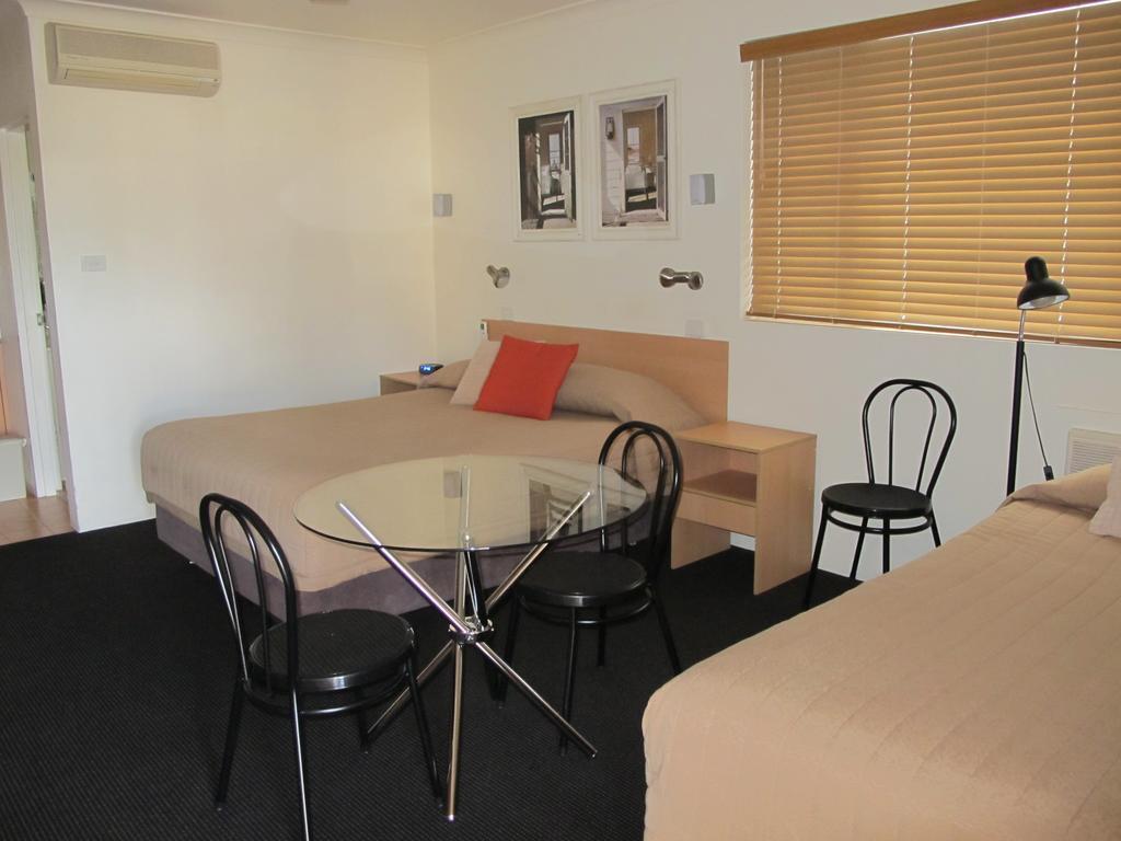 Aston Hill Motor Lodge Port Macquarie Extérieur photo